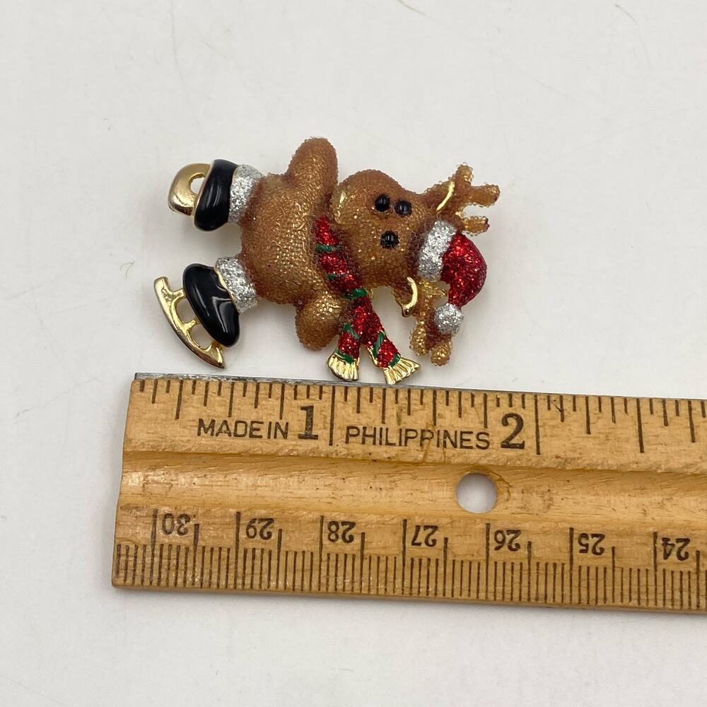 Vintage DANECRAFT Sparkly Christmas Ice Skating Reindeer Brooch Pin Signed - Picture 7 of 9